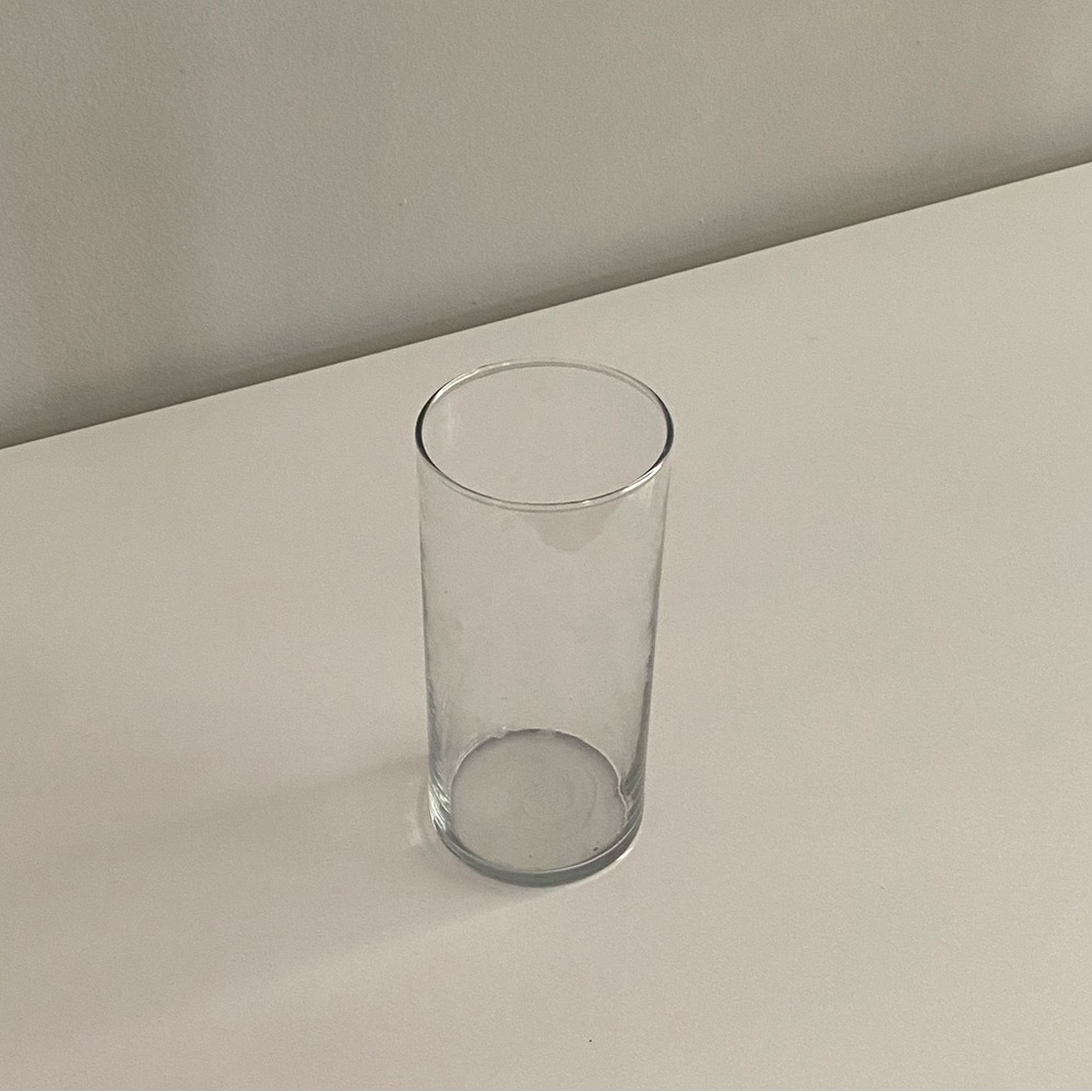 Glass vase - Picture 7 of 7